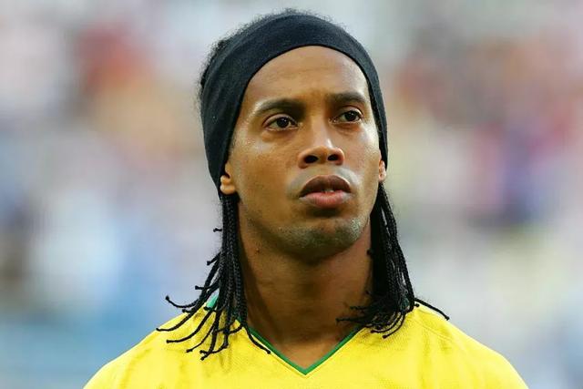 中国男篮将重新组队备战亚运 李凯尔周琦缺席